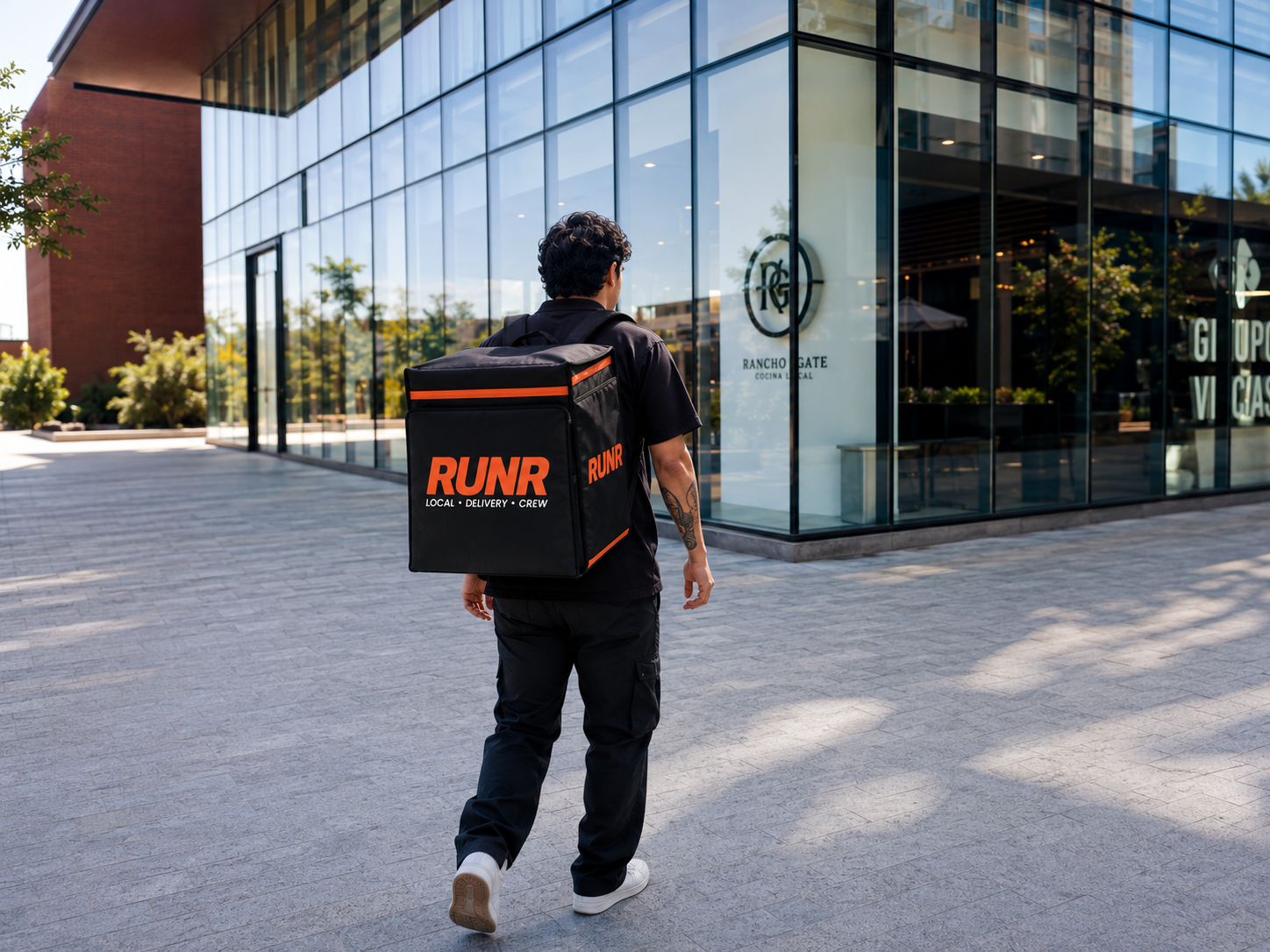 Runr Delivery Crew
